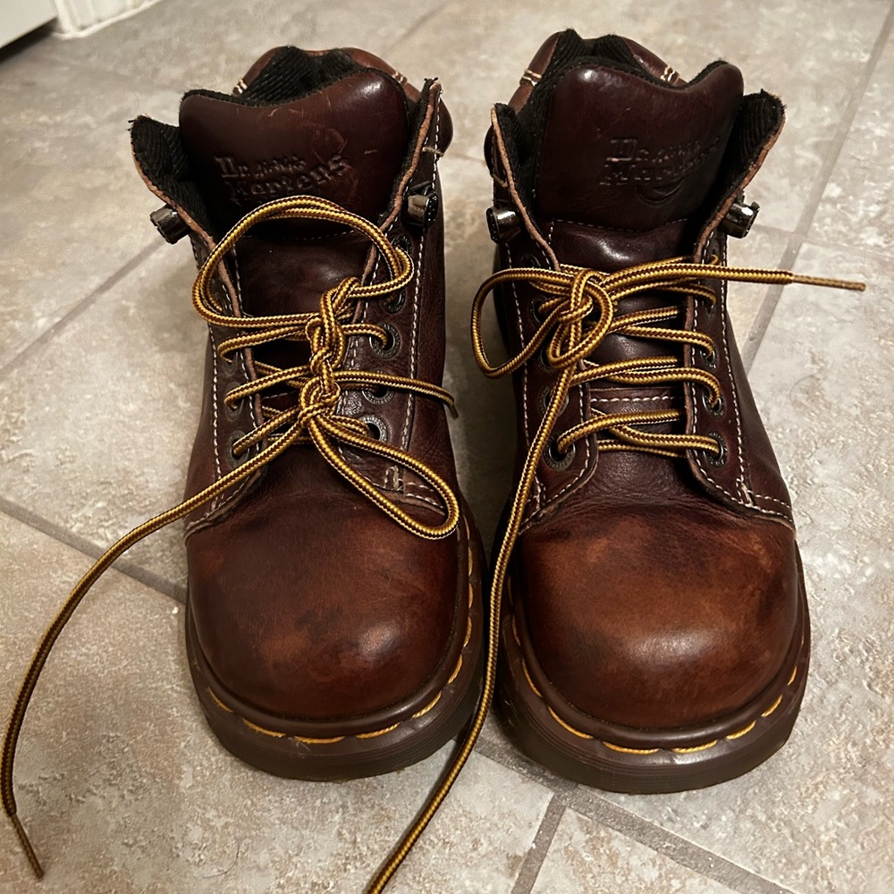 Never worn- Vintage Made in England Dr Marten’s